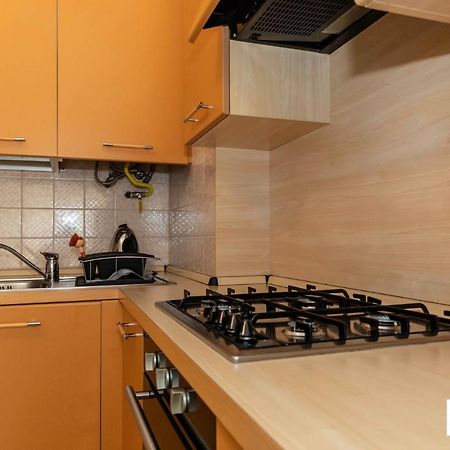 Casa Liviya - Appartamento Con Vista Lago Madonna Del Sasso Esterno foto